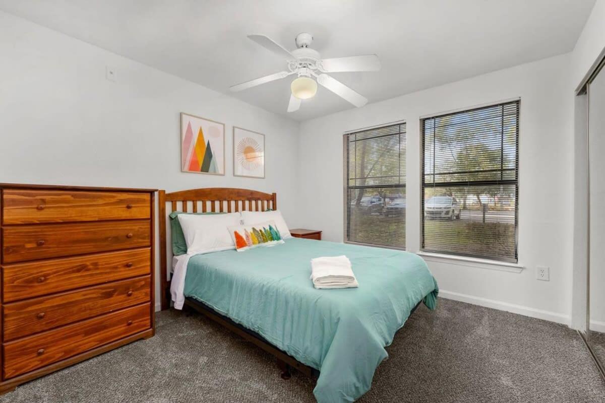 טאמפה Budget Friendly Sleeps 8 Discounts Available מראה חיצוני תמונה